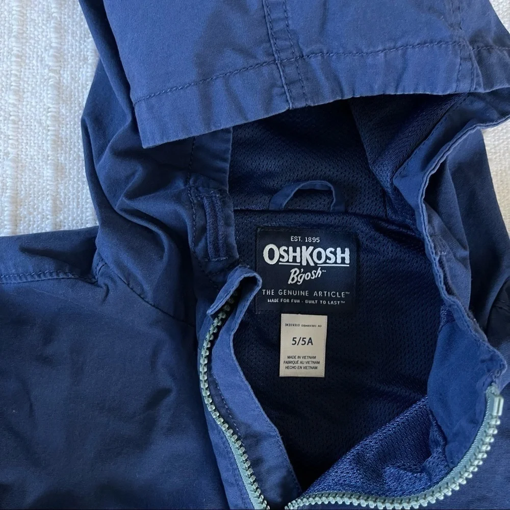 OshKosh B’gosh color-block hooded pullover jacket, cool casual style, size 5